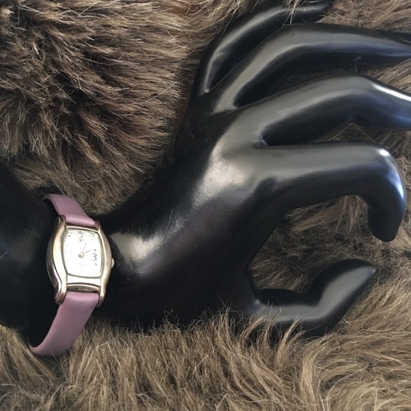 Ladies diamond plum genuine leather band watch - Picture 3 of 8